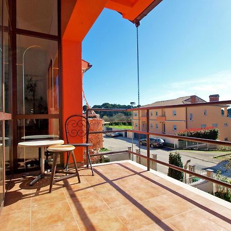 Apartments Kada 1571 Pola Esterno foto