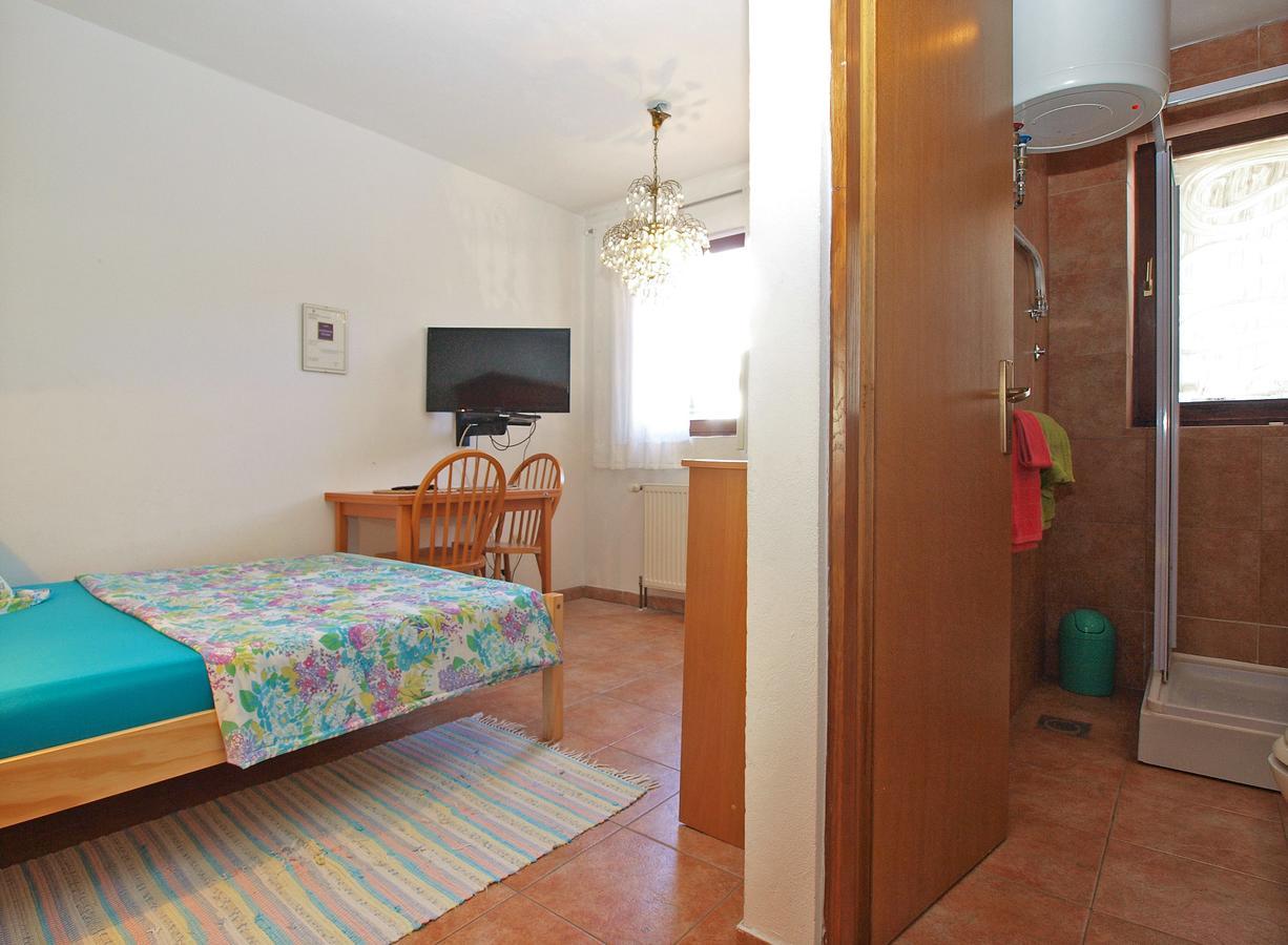 Apartments Kada 1571 Pola Esterno foto