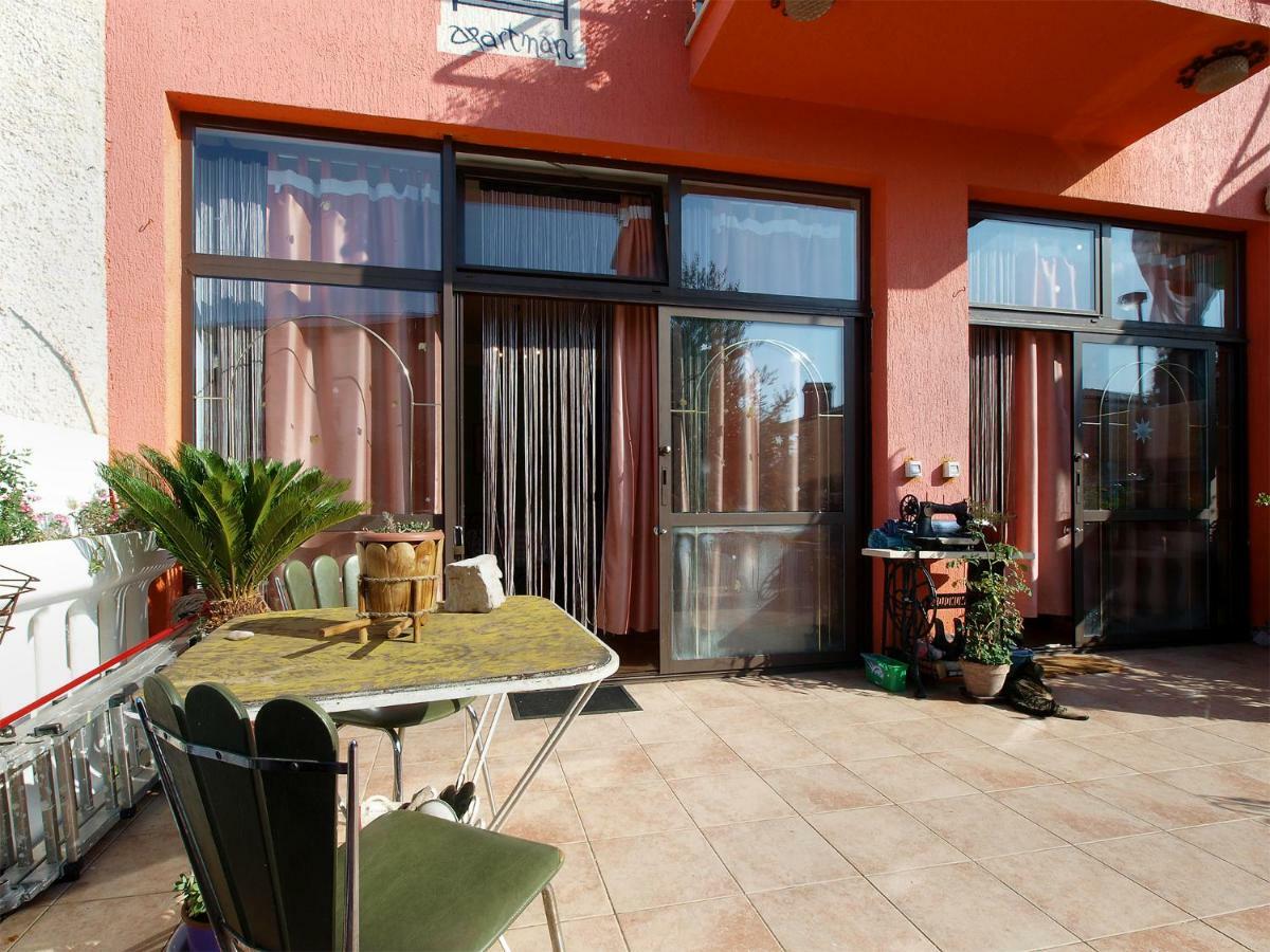 Apartments Kada 1571 Pola Esterno foto